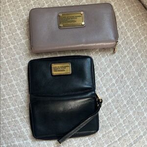 Marc Jacobs Black and Taupe Leather Wallet Set